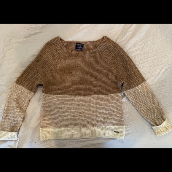 Sweater - Picture 1 of 1